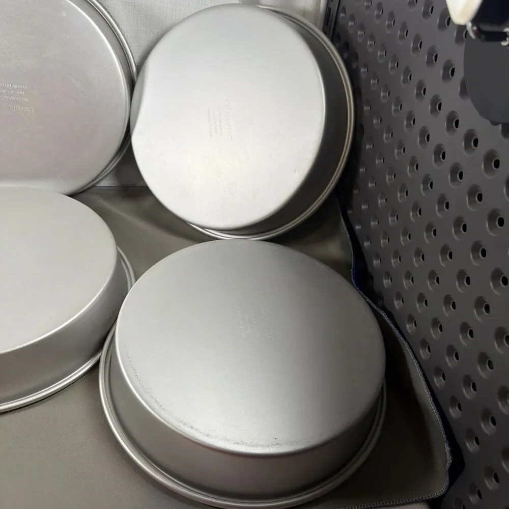 Celebrate It 9 Inch Round Aluminum Cake Baking Pans - Bulk Pack of 6